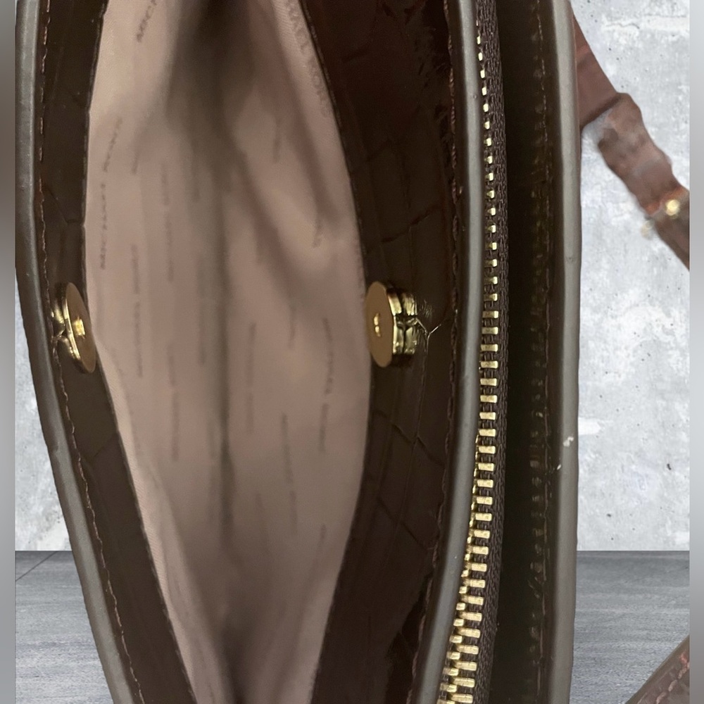 Michael Kors Purse - Picture 4 of 13